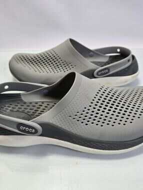 Crocs LiteRide Clogs Gray Black Men’s Size 13 Lightweight Comfort Slip-On Shoes
